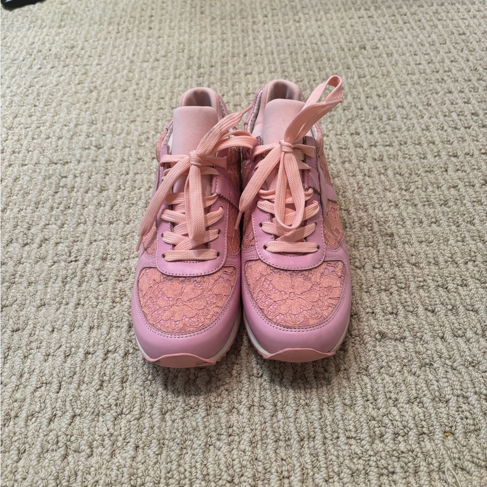 Dolce & Gabbana Pink Sneakers Sporty Design